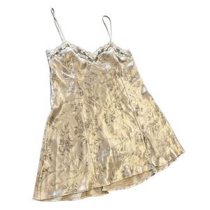 Victoria’s Secret babydoll size M
